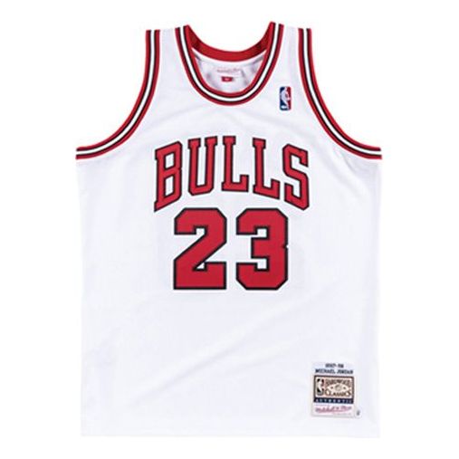 Mitchell & Ness NBA Authentic Jersey  1991-92 'Chicago Bulls Michael Jordan' 18398-CBUWHIT97MJO