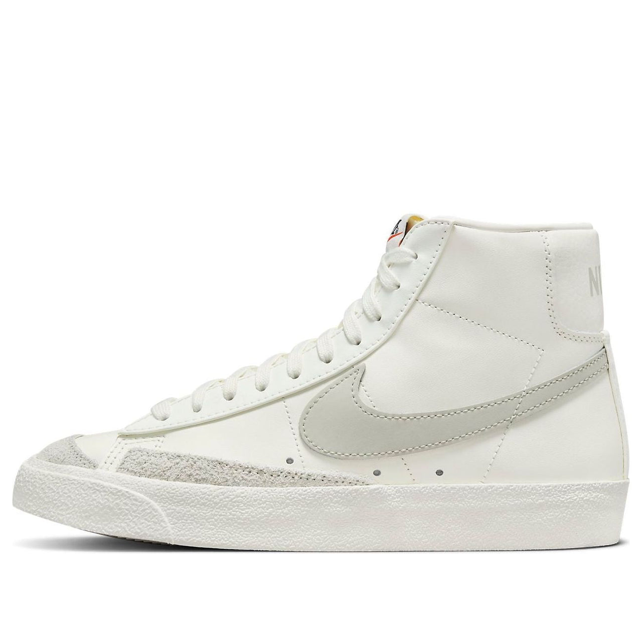 (WMNS) Nike Blazer Mid '77 Vintage 'Sail Light Bone' CZ1055-120