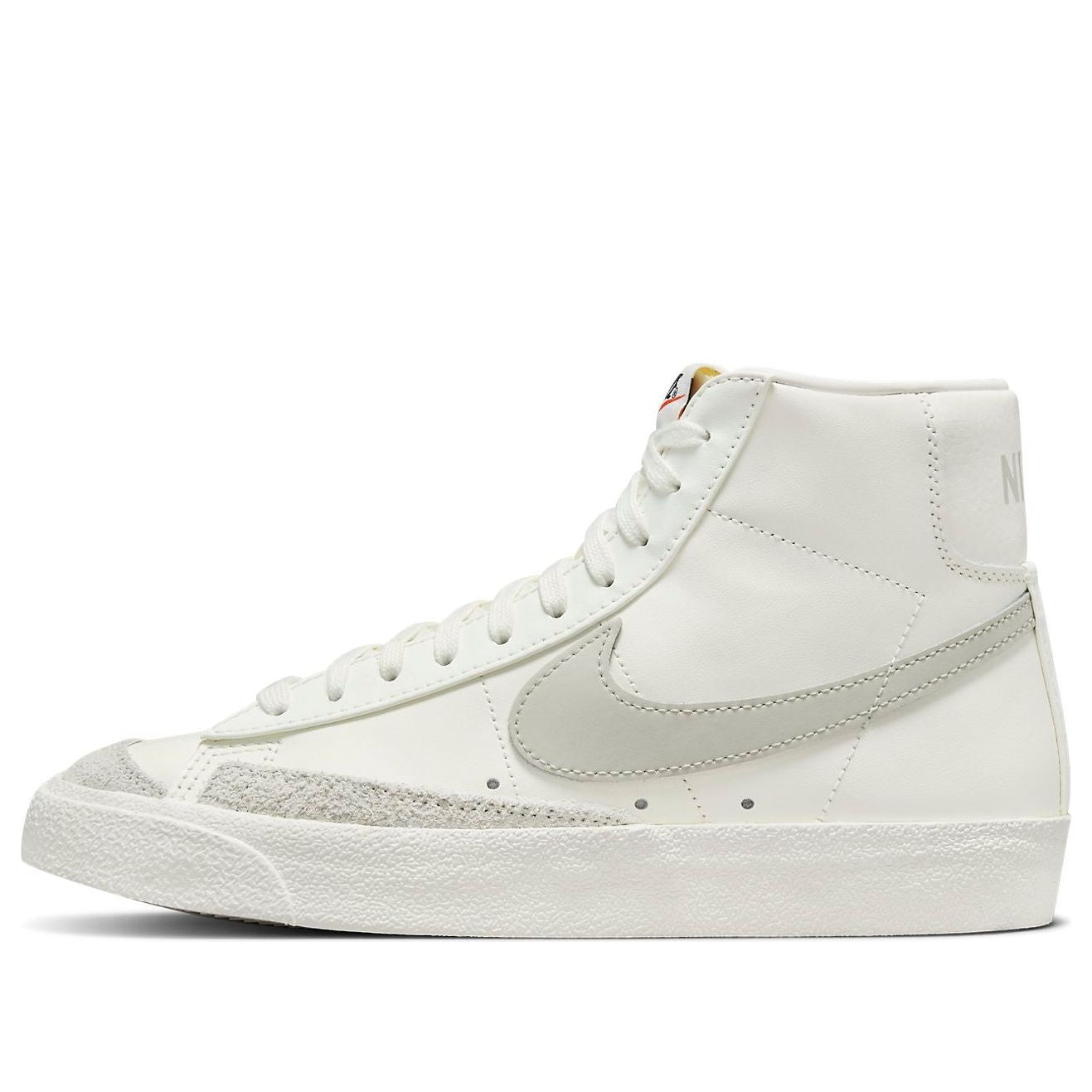 (WMNS) Nike Blazer Mid '77 Vintage 'Sail Light Bone' CZ1055-120
