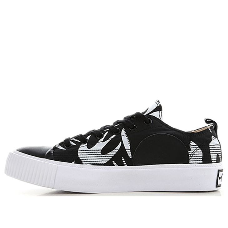 Alexander McQueen Swallow Orbyt Sneaker 'Black White' 543774-R2607-1006