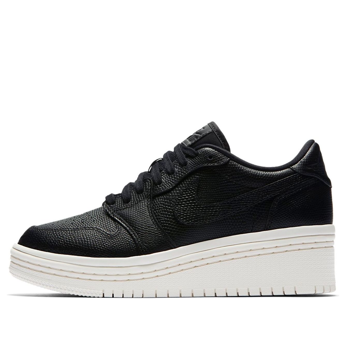 (WMNS) Air Jordan 1 Lifted 'Black' AO1334-014
