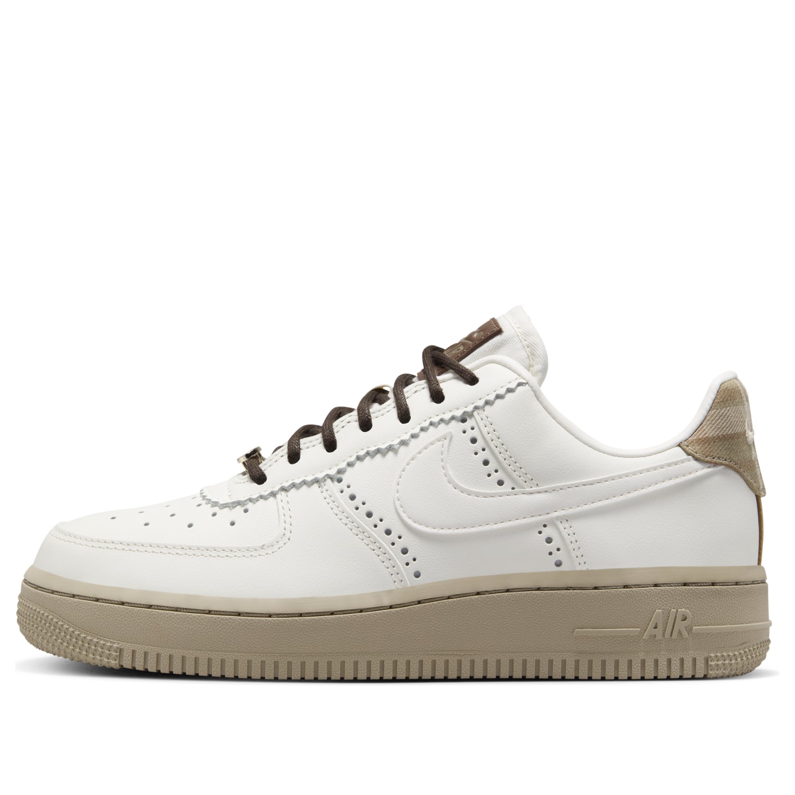 (WMNS) Nike Air Force 1 Low 'Brogue' FV3700-112
