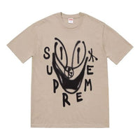 Supreme FW18 Smile Tee Clay Graffiti Smiling Face Printing Short Sleeve Unisex Khaki SUP-FW18-1169