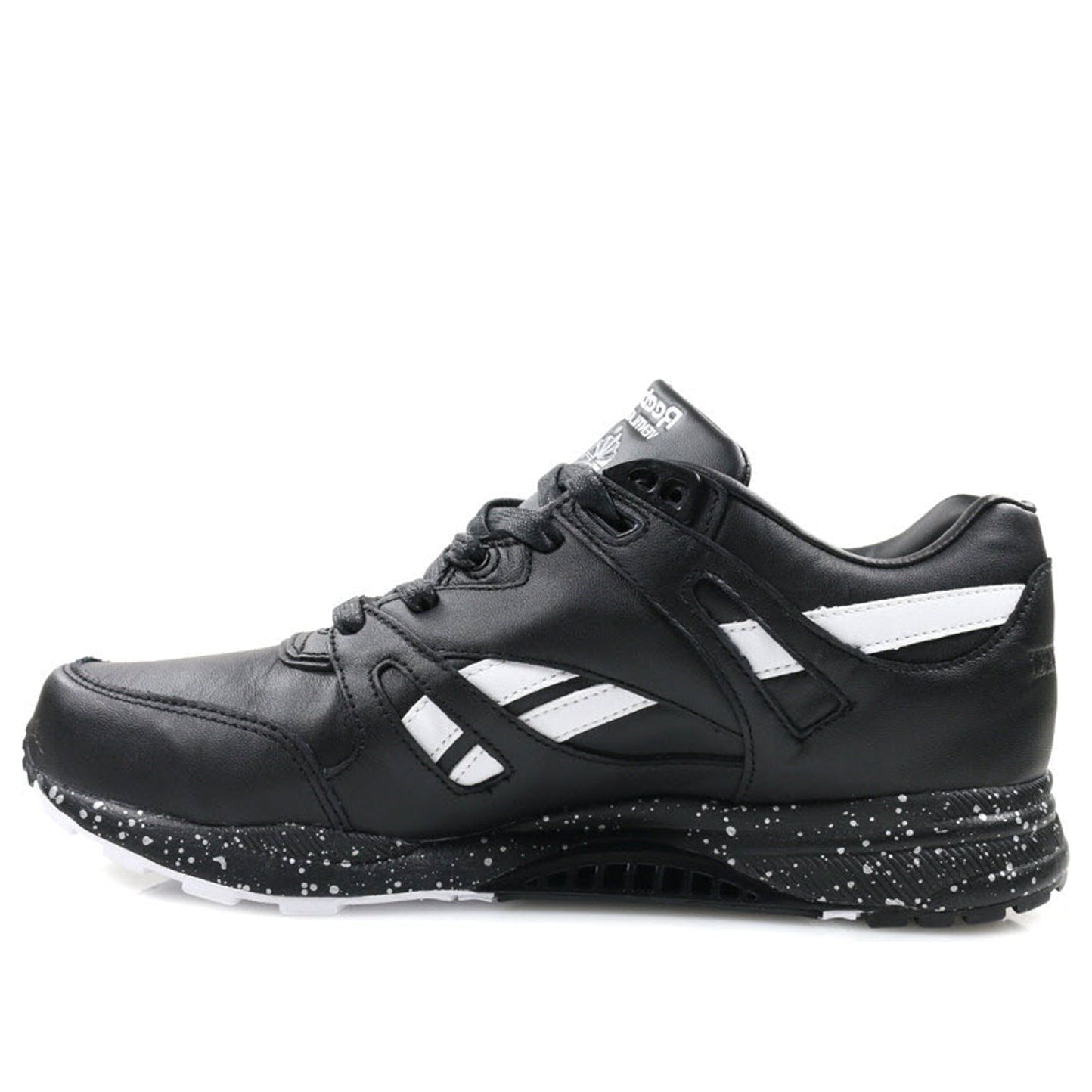 Reebok Ventilator Crossover 'Black White' V63384