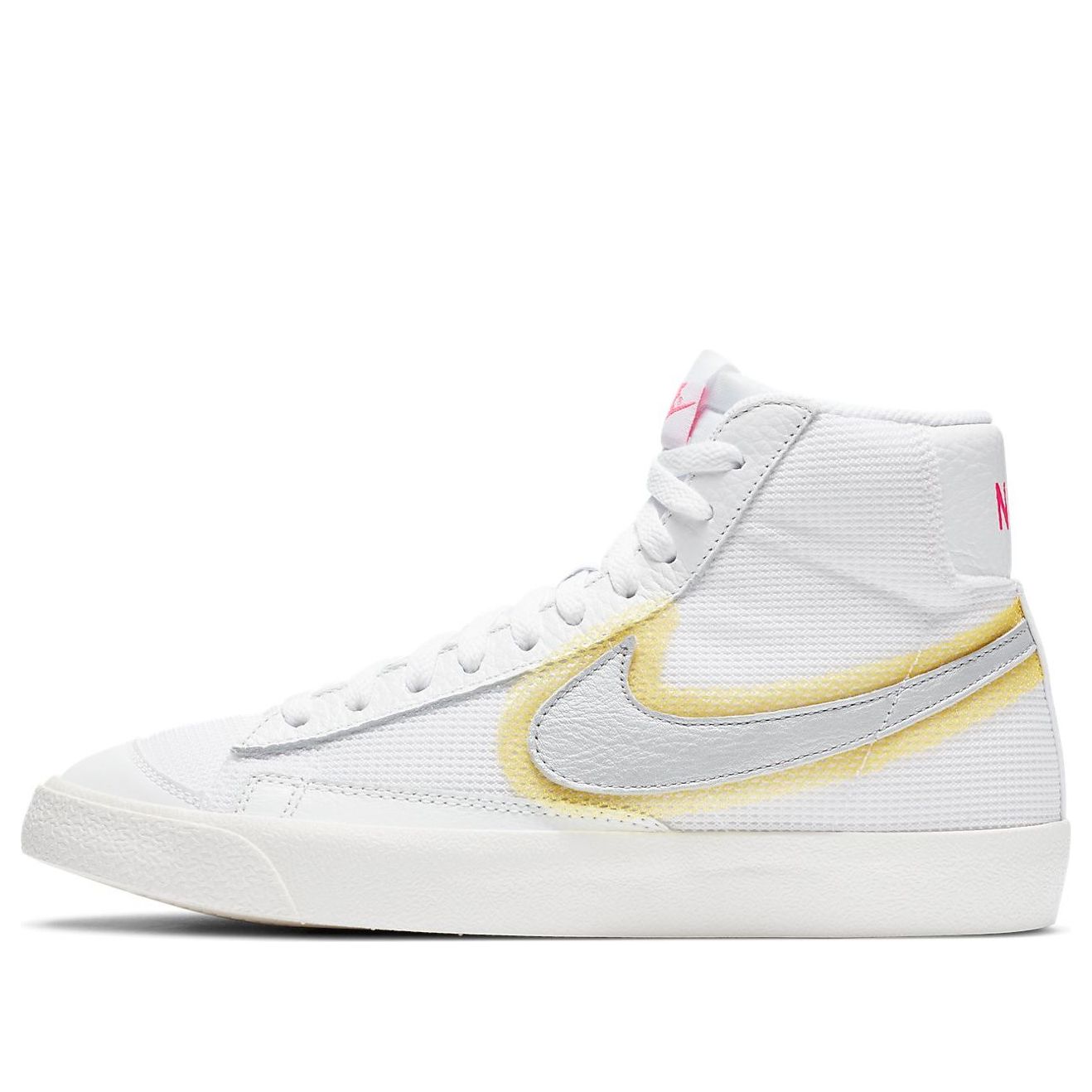(WMNS) Nike Blazer Mid Vintage '77 'Cotton Waffle - White University Gold' CZ8105-100