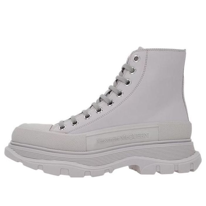 (WMNS) Alexander McQueen Tread Slick Boots 'Grey' 702041WHZ621626