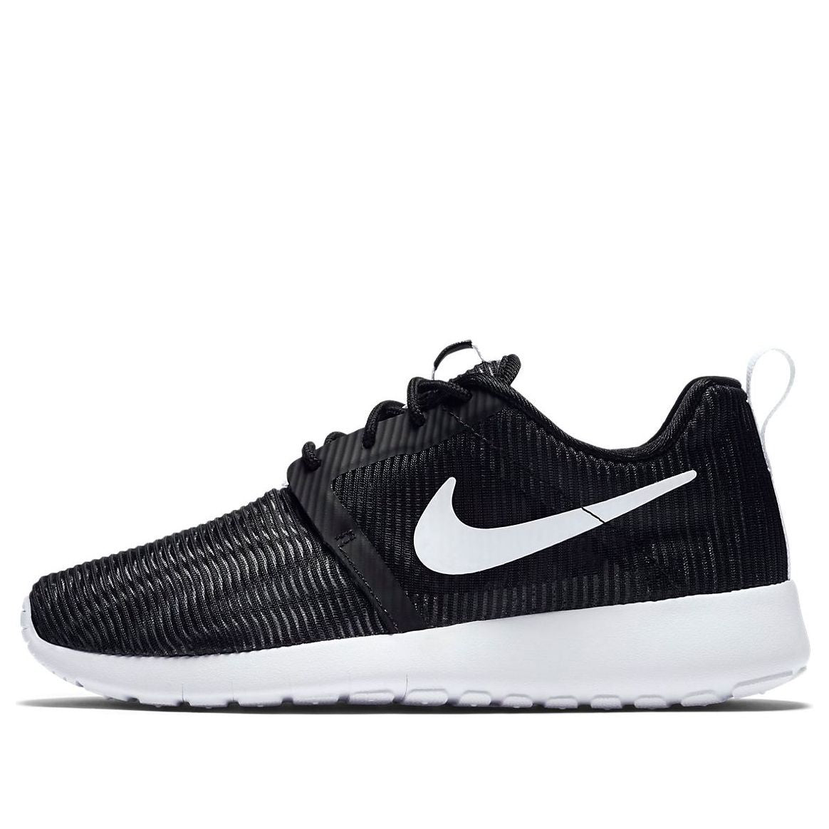 (GS) Nike Roshe One Flight Weight 'Black Summit White' 705485-005