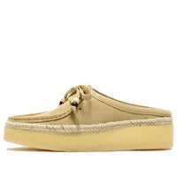 (WMNS) Clarks Wallabeecup Lo Suede 'Maple' 26164431