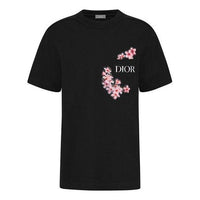 DIOR x (Hajime Sorayama) limited Crossover Sakura Logo Printing Pocket Short Sleeve Unisex Black 933J611A0554-C989
