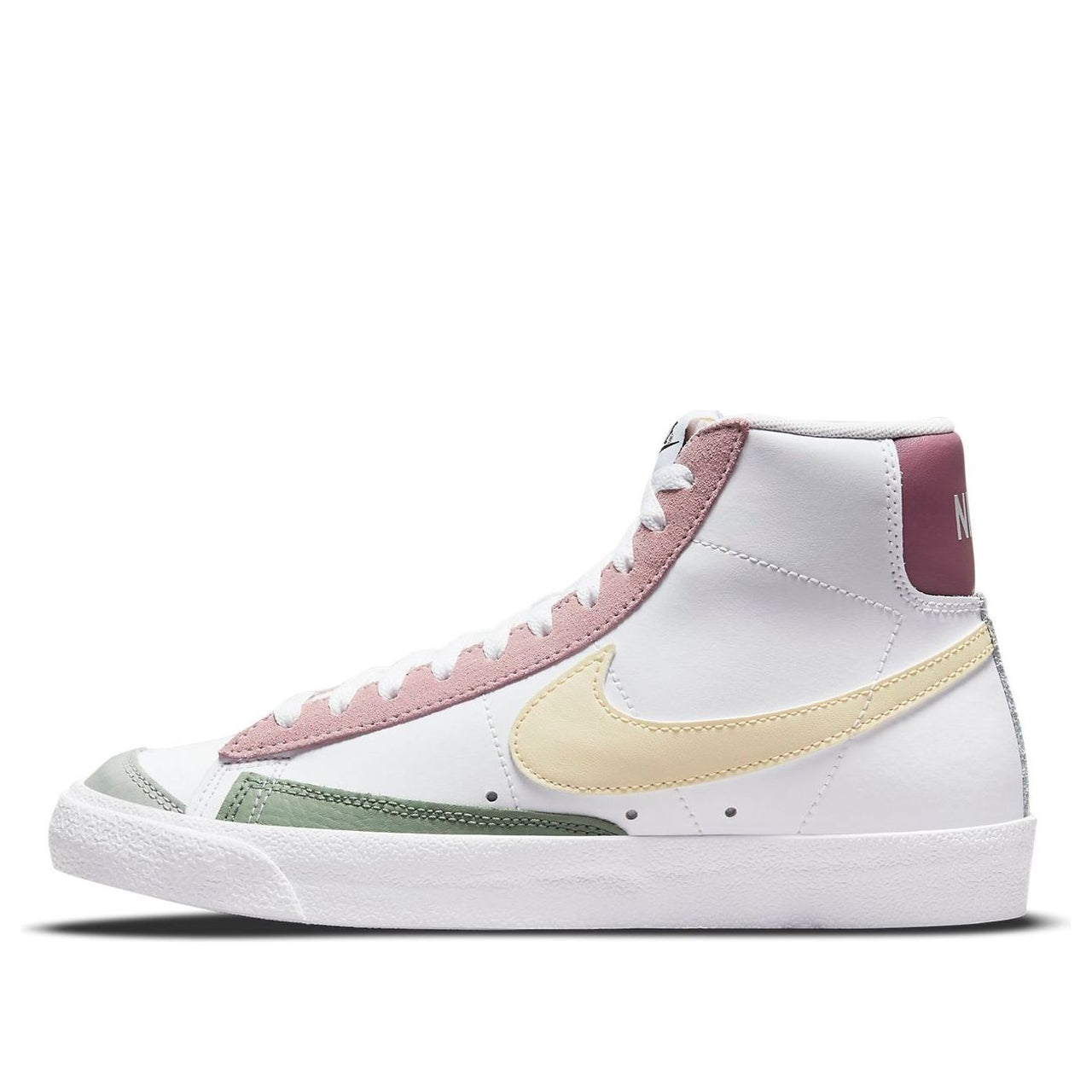 (WMNS) Nike Blazer Mid '77 'White Multi' DN5052-100