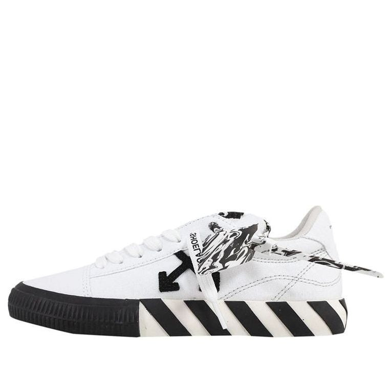 (WMNS) Off-White Low Vulcanized Sneakers Black/White OWIA178S21FAB0010110