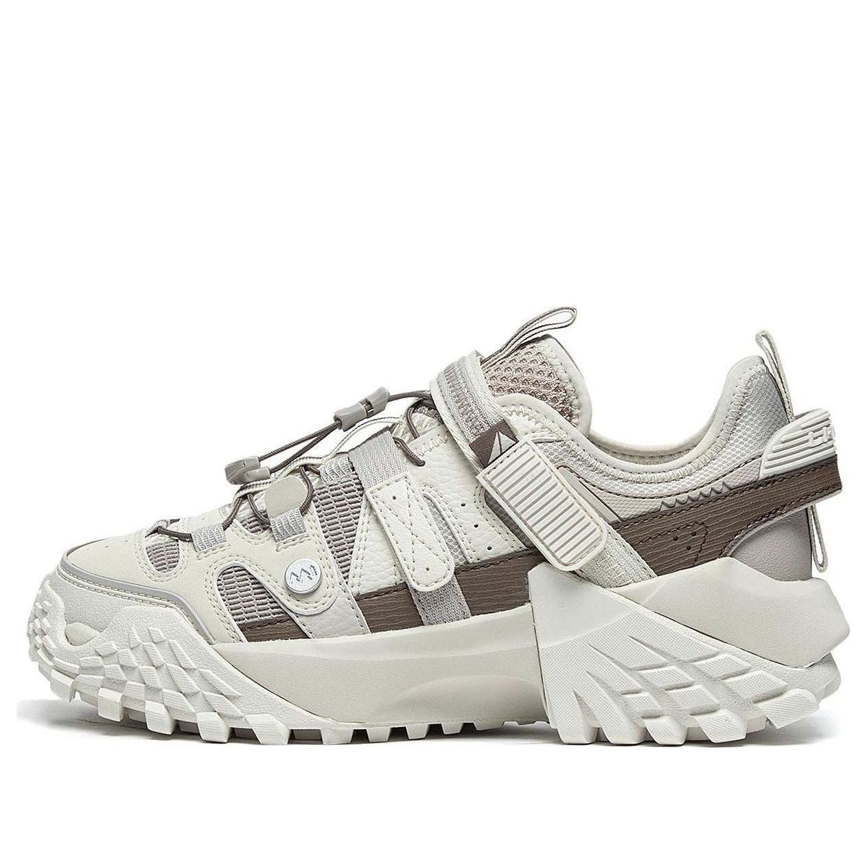 (WMNS) Li-Ning CF Linchuan V2 'White Grey' AGLS226-1