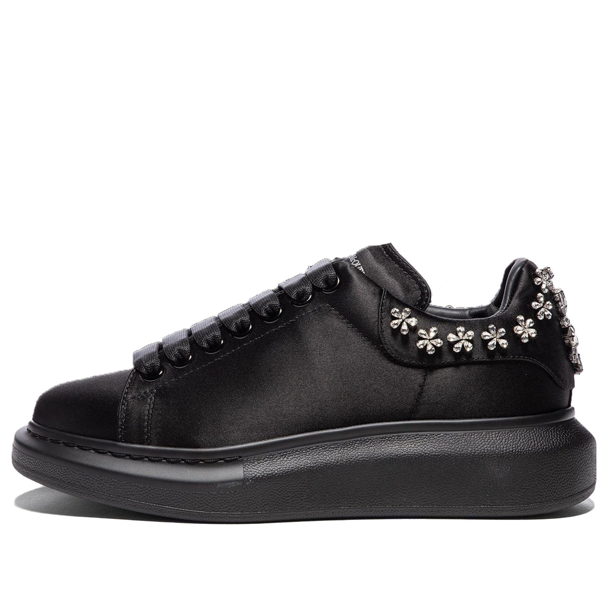 (WMNS) Alexander McQueen Larry Oversize Sneakers 'Black Silver' 701166W4SBA1081