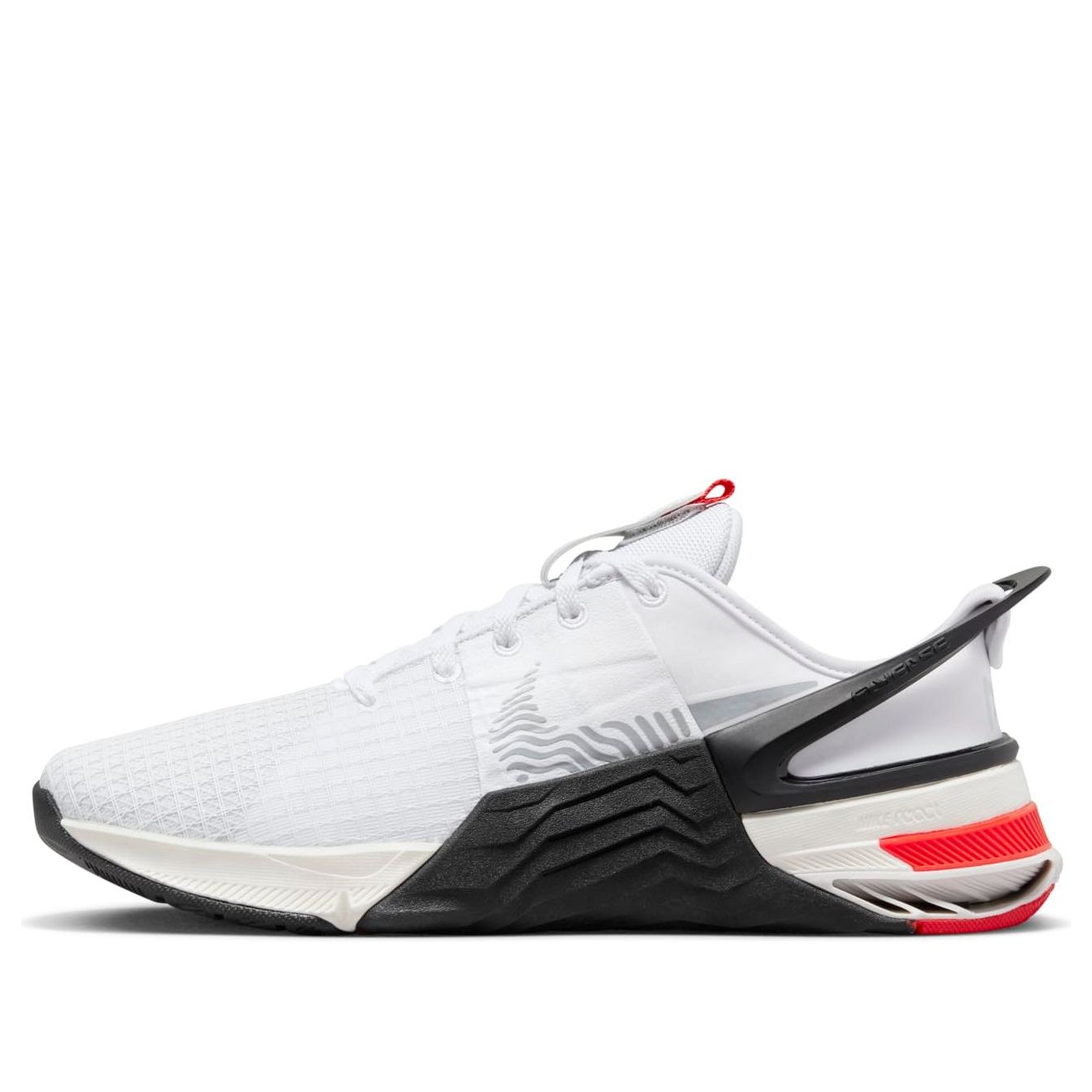 (WMNS) Nike Metcon 8 FlyEase 'White Picante Red' DO9381-100