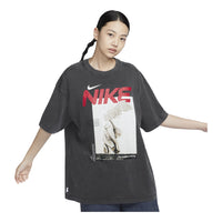 (WMNS) Nike Sportswear Oversized Graphic T-Shirt Asia Sizing 'Washed Black' HF6292-060