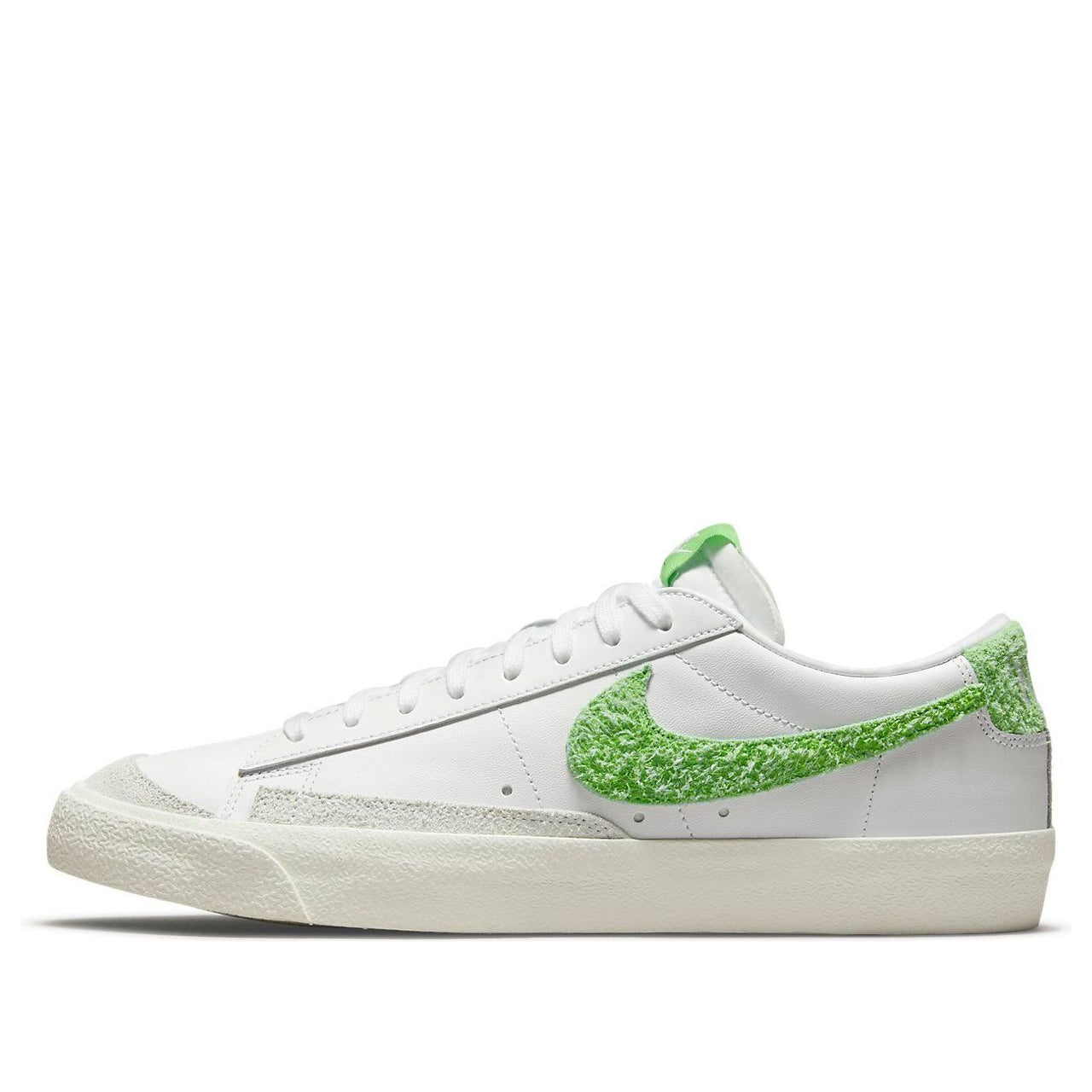 Nike Blazer Low '77 Vintage 'Soccer' DJ6193-100