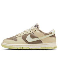 (WMNS) Nike Dunk Low 'Cream Brown' FB4961-012