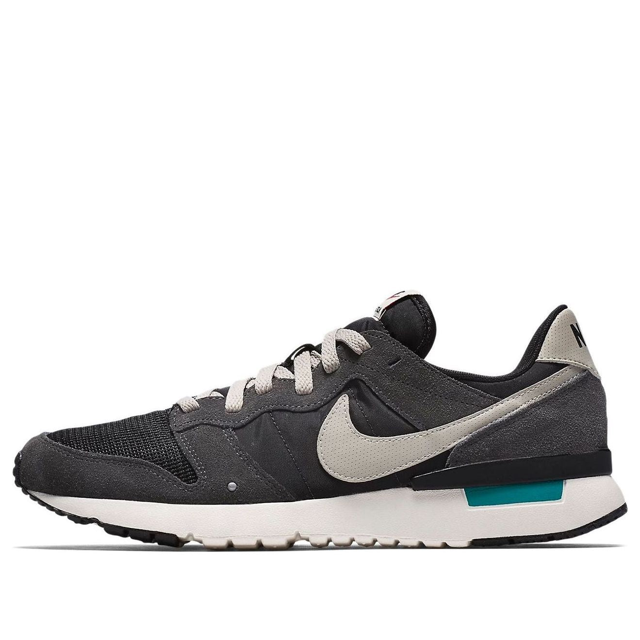 Nike Archive '83.M 'Lunar Grey' 747245-001