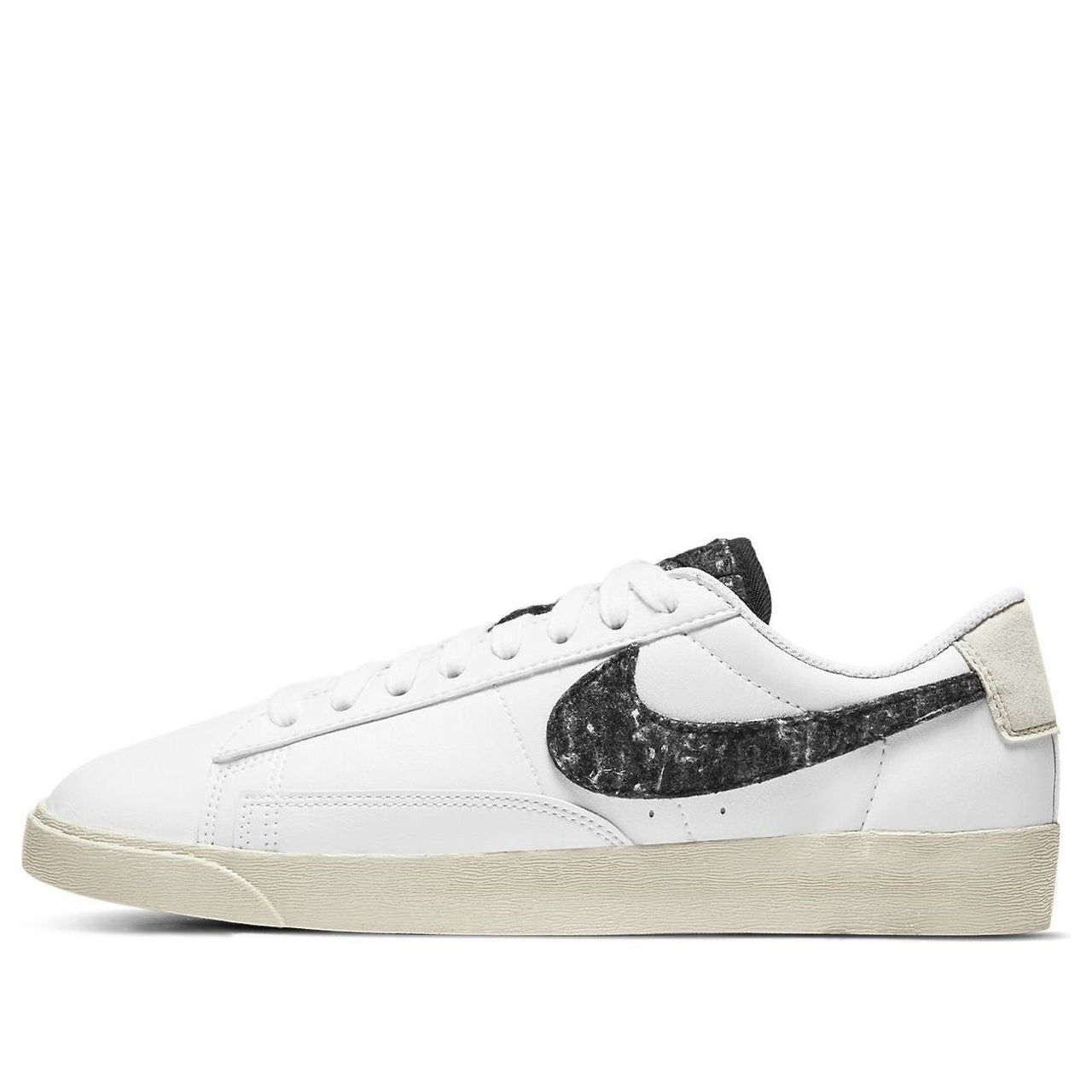 (WMNS) Nike Blazer Low SE 'Recycled Wool Pack - White Black' DA4934-100