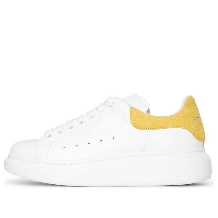 (WMNS) Alexander McQueen Oversized Sneaker 'Yellow Embossed Suede Crocodile' 650788WHZ4K9718