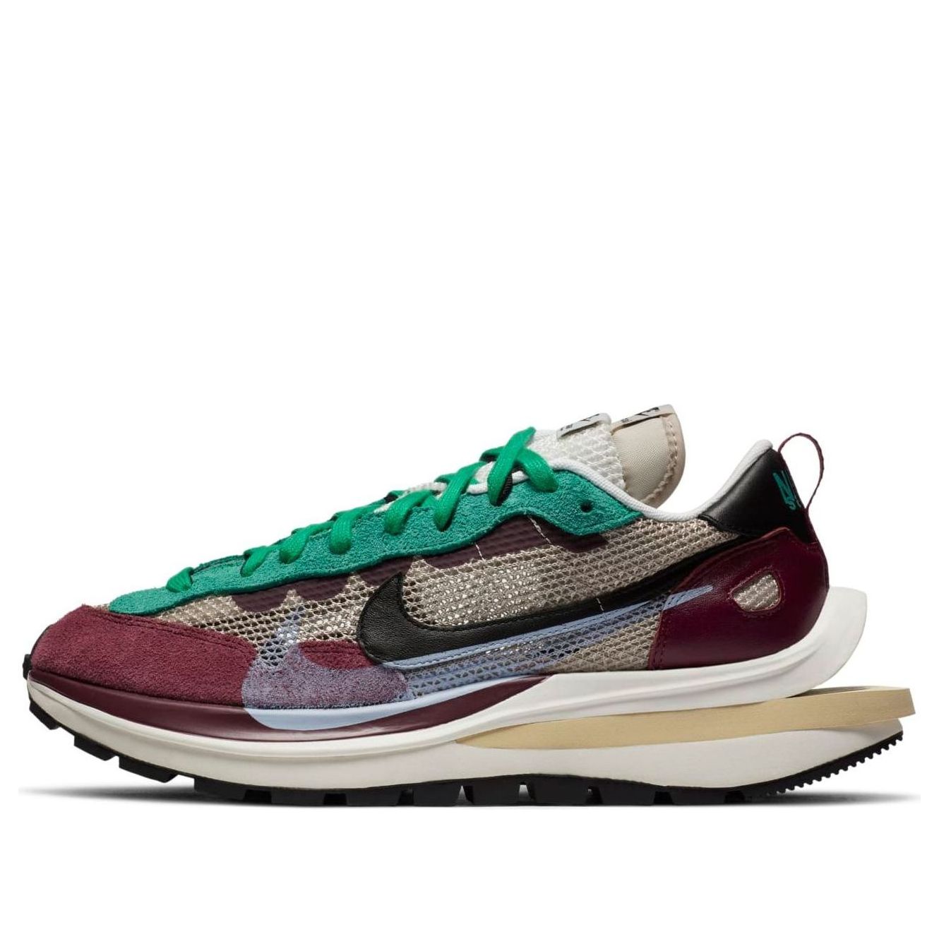 Nike x sacai VaporWaffle SP 'Villain Red' DD3035-200