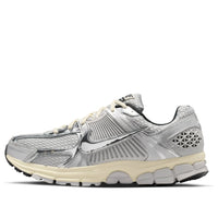 Nike Zoom Vomero 5 'Fog Gray Metallic Chrome' IM3486-002