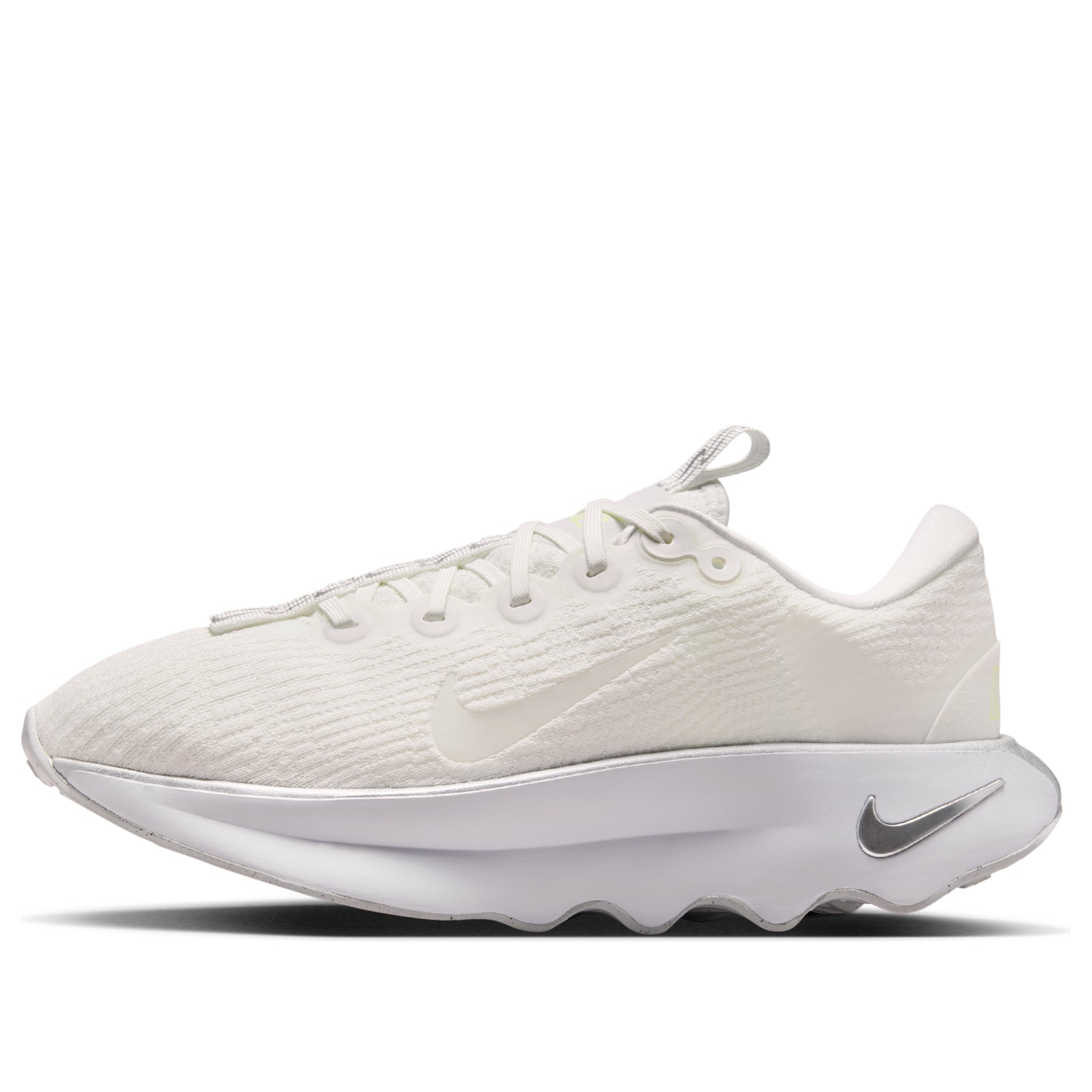 (WMNS) Nike Motiva 'Summit White Metallic Silver' DV1238-111