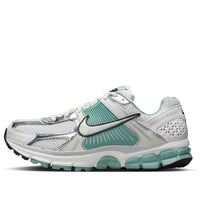 (WMNS) Nike Air Zoom Vomero 5 'White Cannon Wolf Grey Silver' HF1877-101