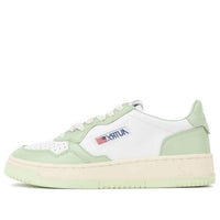 (WMNS) AUTRY Medalist Low Top Bicolor 'White Green' AULW-WB24