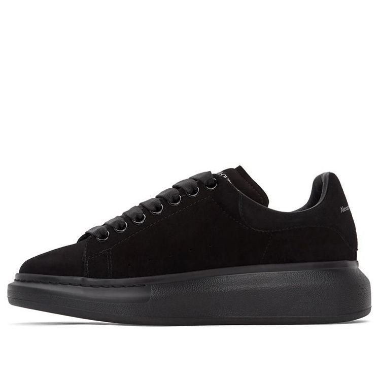 Alexander McQueen Oversized Sneaker 'Triple Black' 553761WHV671000