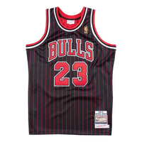 Mitchell & Ness x NBA Chicago Bulls 1996-97 Jerseys 'Michael Jordan 23' AJY4AC18126-CBUBLCK96MJO