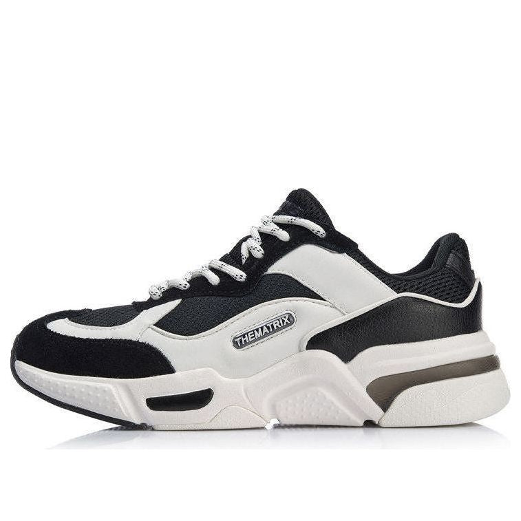 (WMNS) Li-Ning Reverses Classical Light Leisure Low 'Black White' AGCN382-3