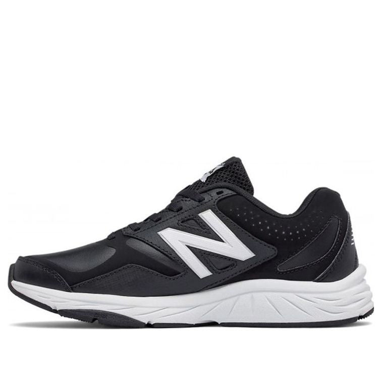 (WMNS) New Balance 824 Trainer 'Black White' WX824BB1