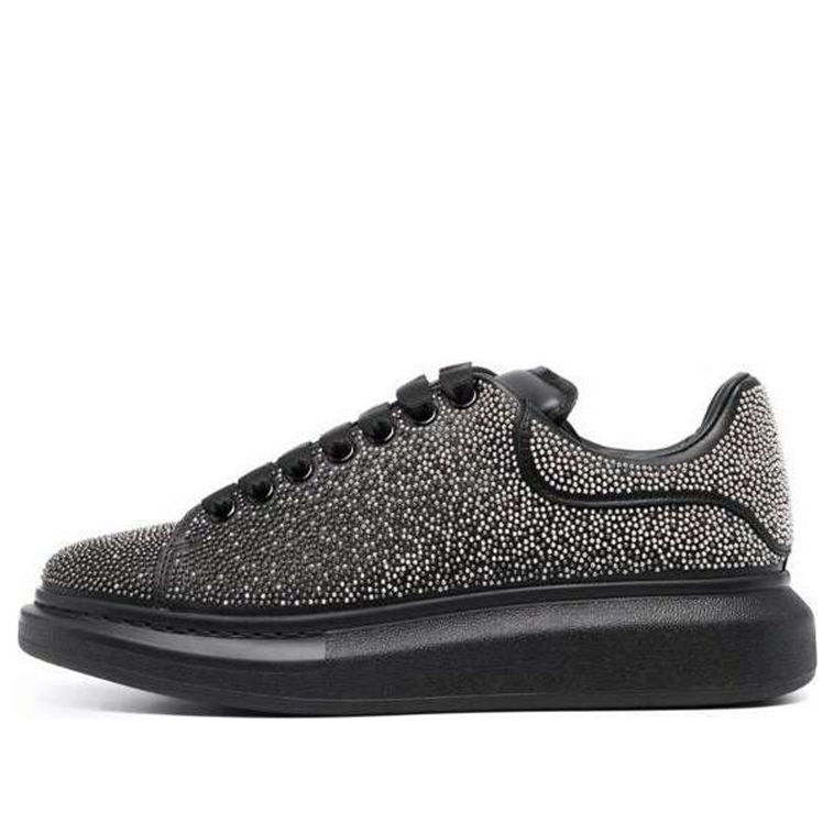 Alexander McQueen Oversized Sneaker 'Studded Black' 662648WIAB41012