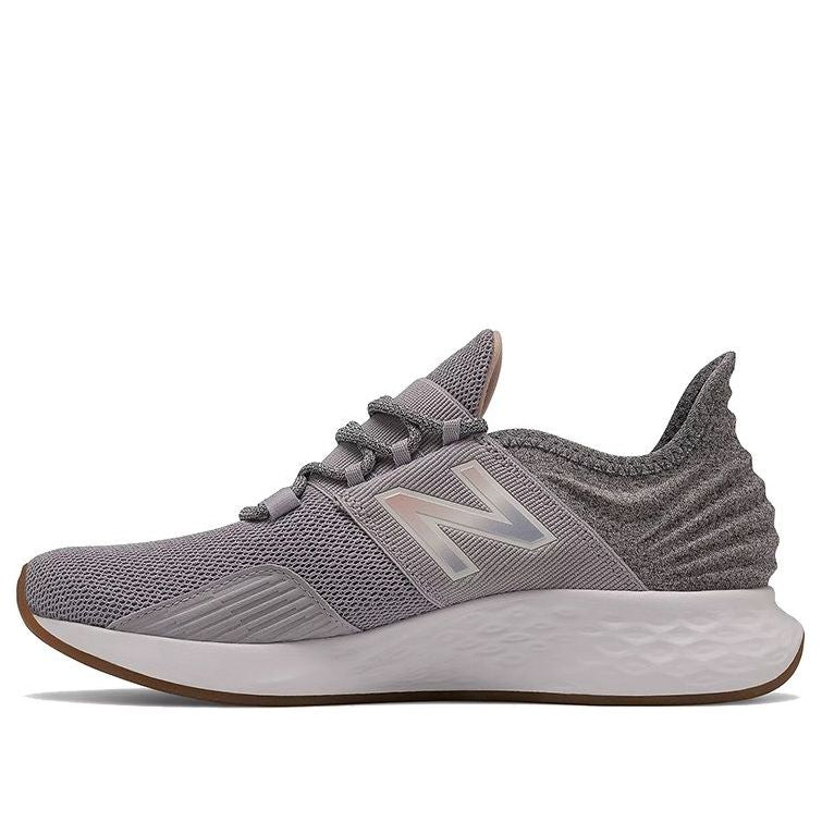 (WMNS) New Balance Fresh Foam Roav 'Tee Shirt - Whisper Grey' WROAVTP