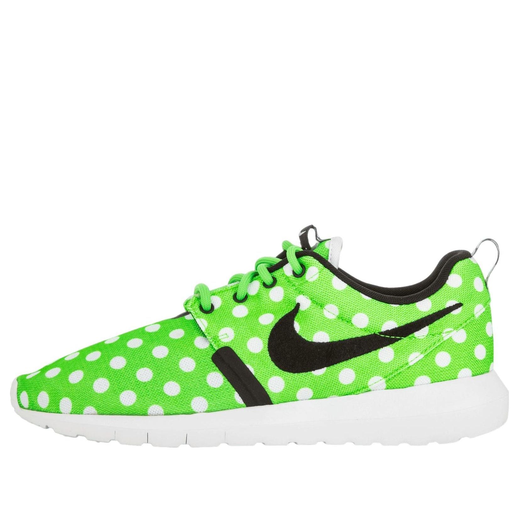 Nike Rosherun One NM QS 'Polka Dot' 810857-300