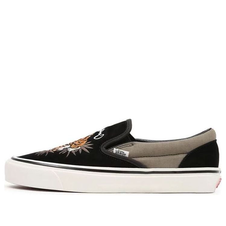 Vans Unisex Anaheim Factory Classic Slip-On 98 DX Sneakers Black/Yellow VN0A3JEX9R8