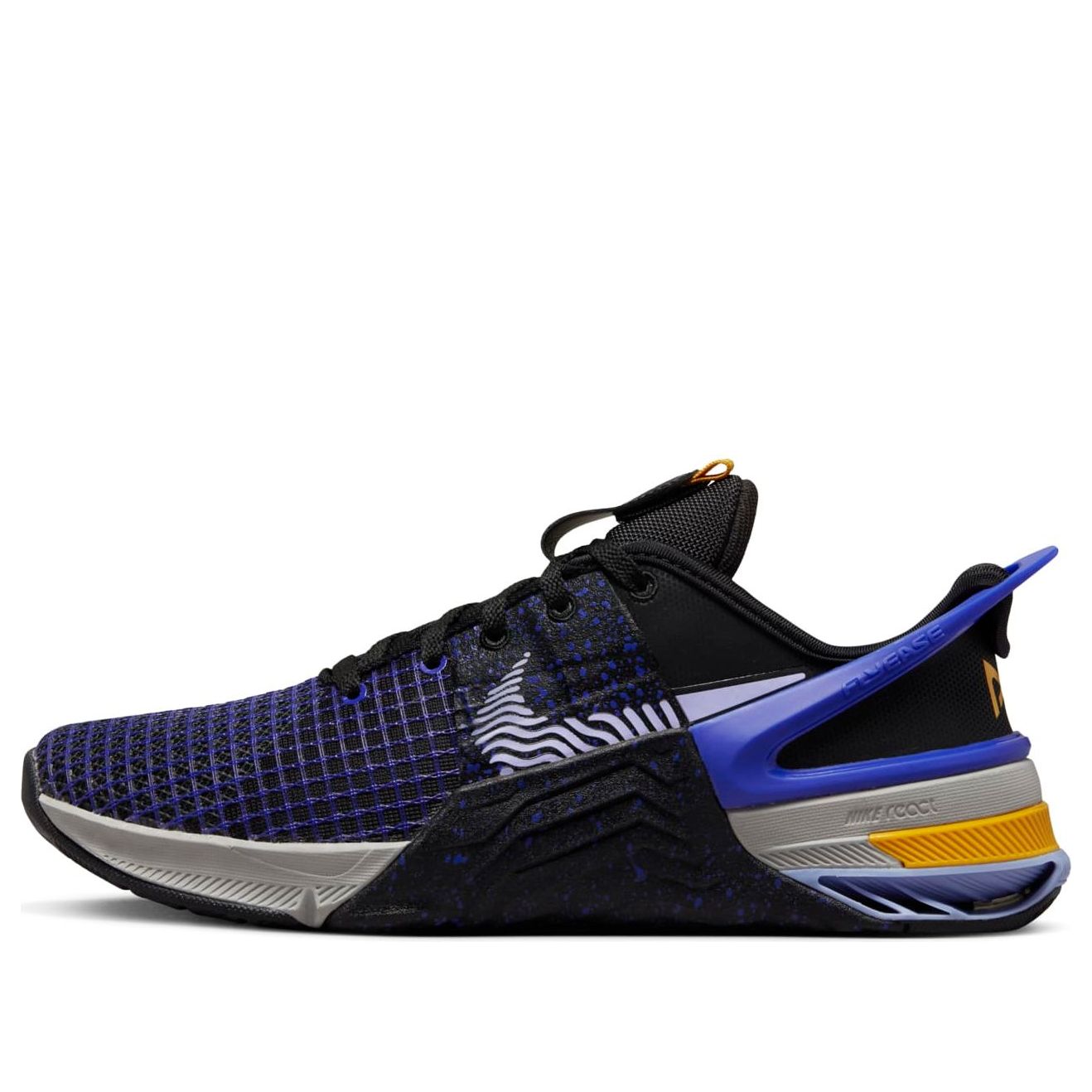 (WMNS) Nike Metcon 8 FlyEase 'Black Light Thistle' DO9381-001