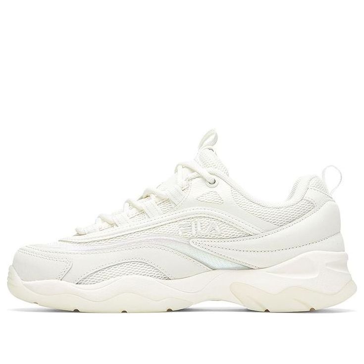 (WMNS) FILA Ray VNTG Running Shoes White F12W021101FSW