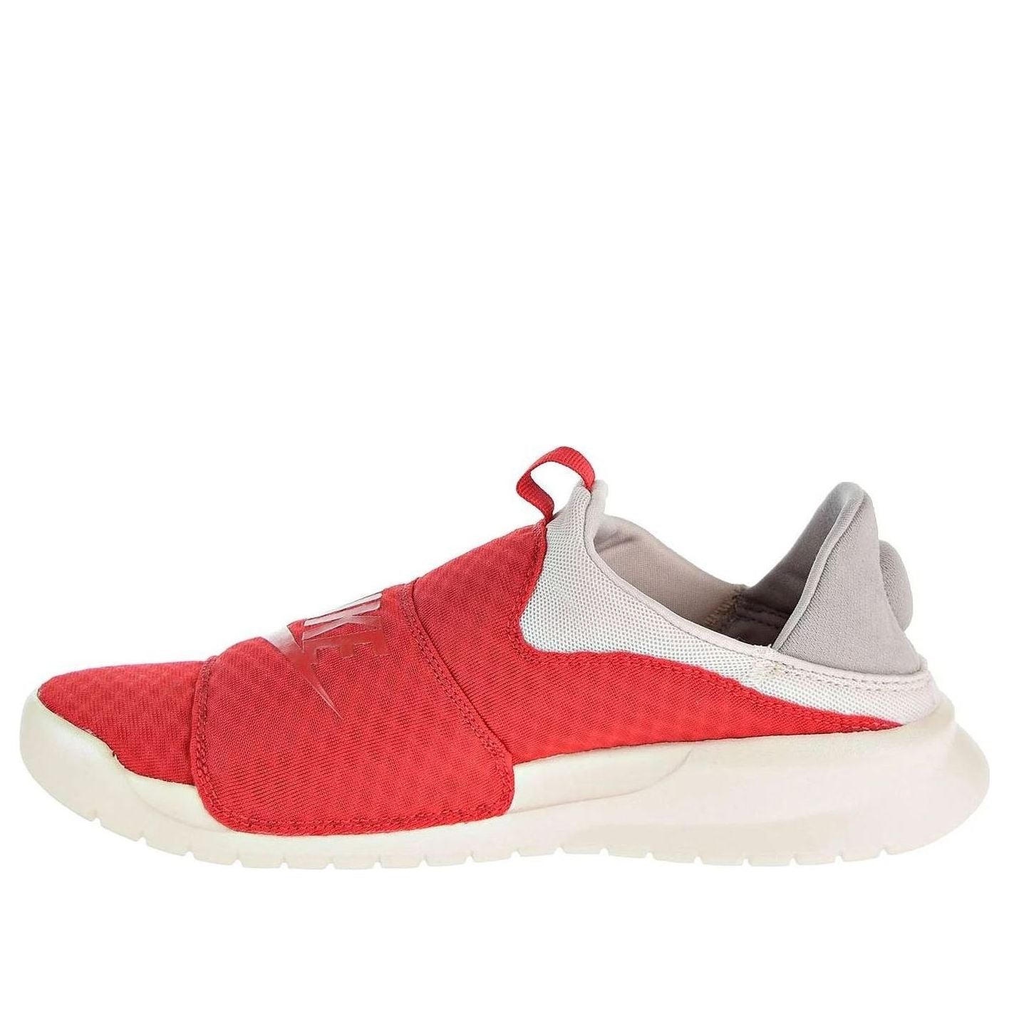 Nike Benassi Slip 'University Red' 882410-602